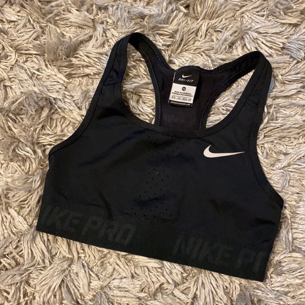 Sports bra